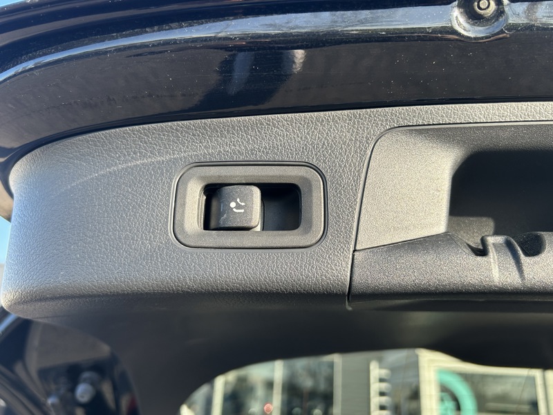 Image Mercedes-Benz EQA 350 4MATIC AMG Line   350 4MATIC AMG Line