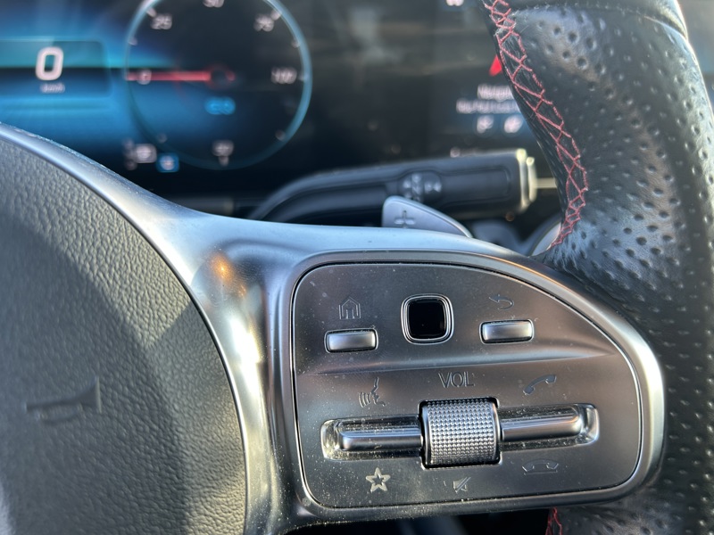 Image Mercedes-Benz EQA 350 4MATIC AMG Line   350 4MATIC AMG Line