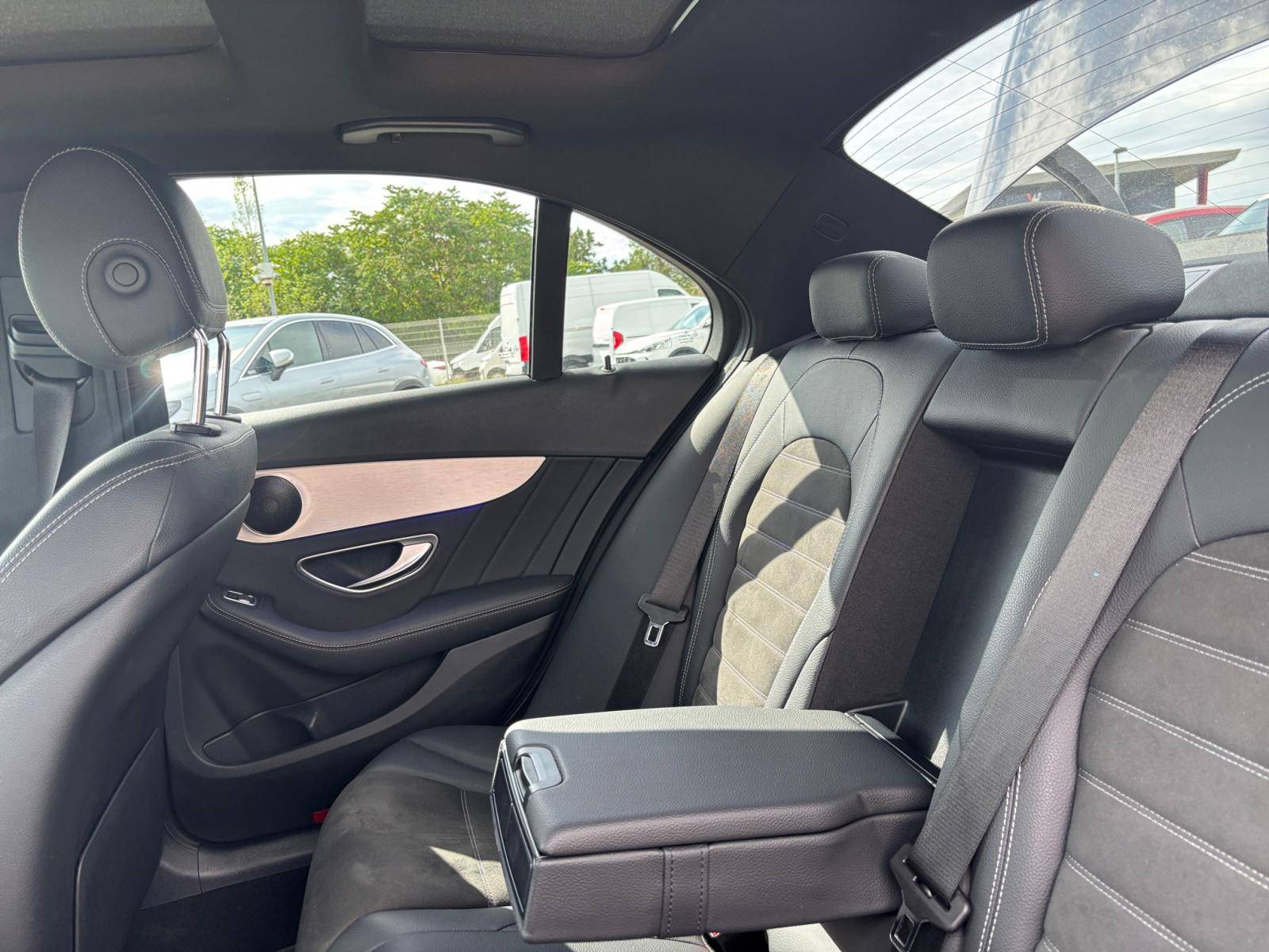 Image Mercedes-Benz CLASSE C BERLINE Classe C 300 e Berline AMG Line  Classe C 300 e Berline AMG Line Classe C 300 e Berline AMG Line