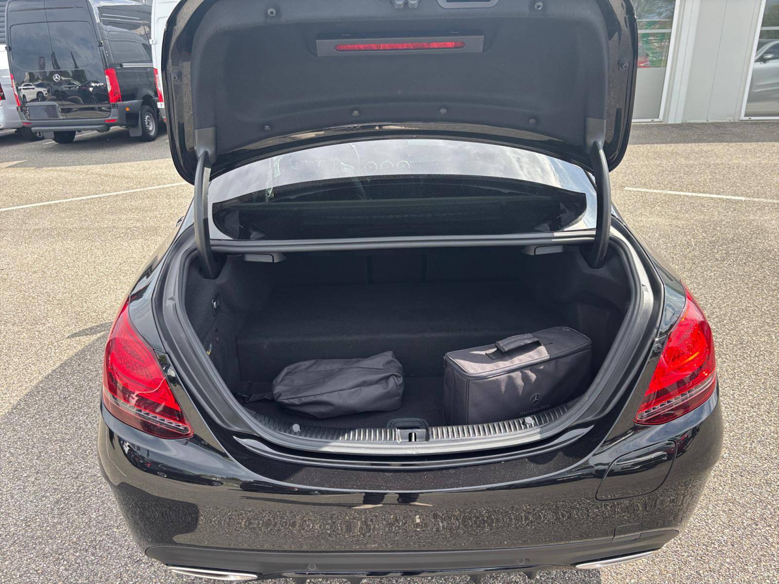 Image Mercedes-Benz CLASSE C BERLINE Classe C 300 e Berline AMG Line  Classe C 300 e Berline AMG Line Classe C 300 e Berline AMG Line