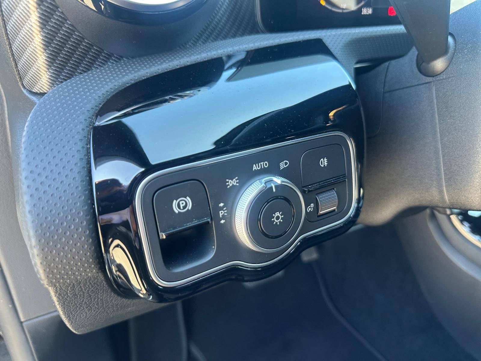 Image Mercedes-Benz CLASSE A 180 d Progressive Line  Classe A 180 d 8G-DCT Progressive Line 180 d Progressive Line