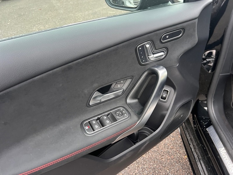 Image Mercedes-Benz CLASSE A 250 e Hybrid EQ AMG Line  Classe A 250 e Hybrid EQ AMG Line 250 e Hybrid EQ AMG Line