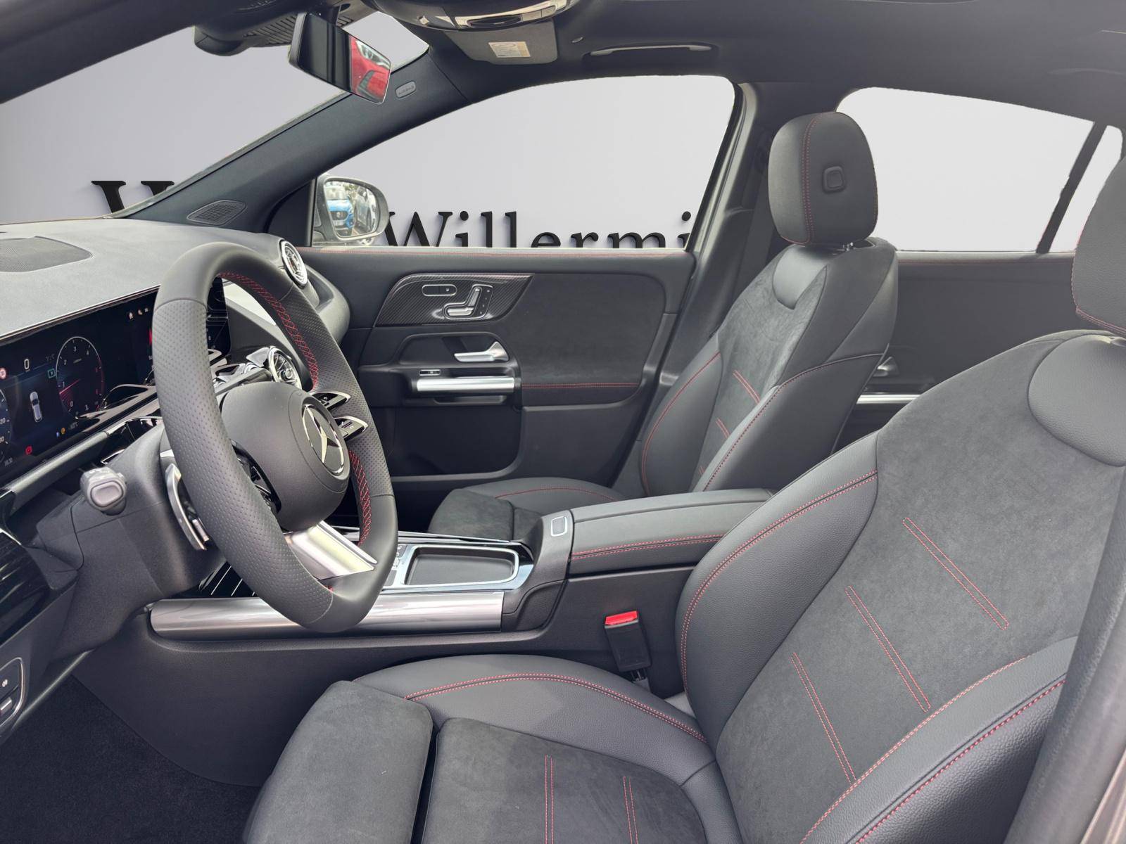 Image Mercedes-Benz GLA 200 d AMG Line  GLA 200 d AMG Line 200 d AMG Line