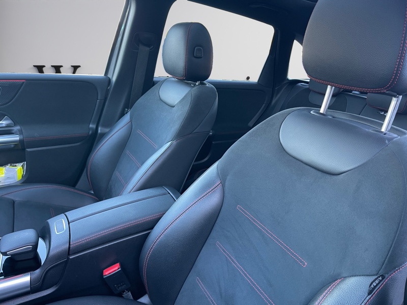 Image Mercedes-Benz CLASSE B 200 d AMG Line Edition  Classe B 200 d 8G-DCT AMG Line Edition 200 d AMG Line Edition