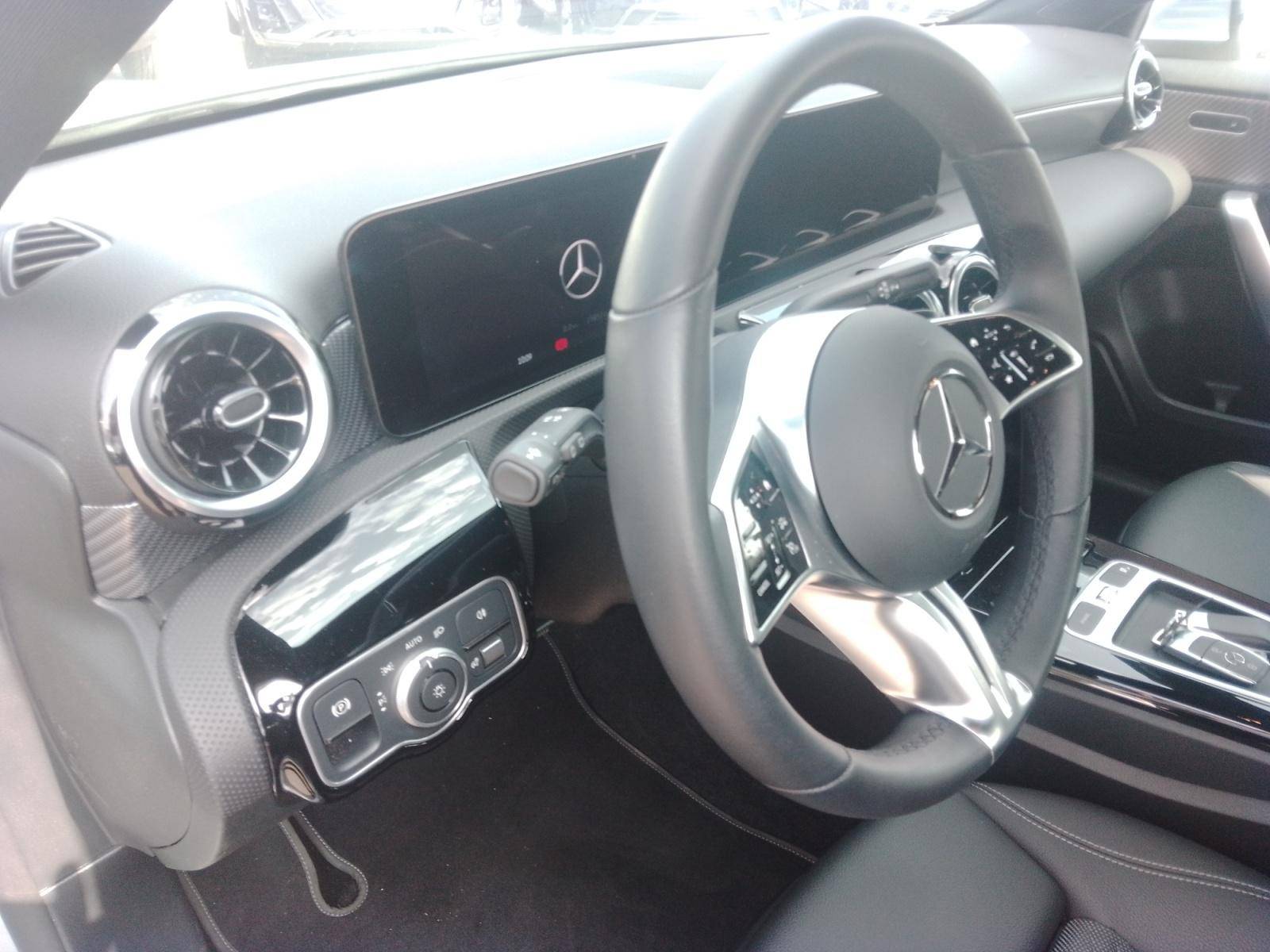 Image Mercedes-Benz CLASSE A 250 e Hybrid EQ Progressive Line  Classe A 250 e 8G-DCT Progressive Line 250 e Hybrid EQ Progressive Line