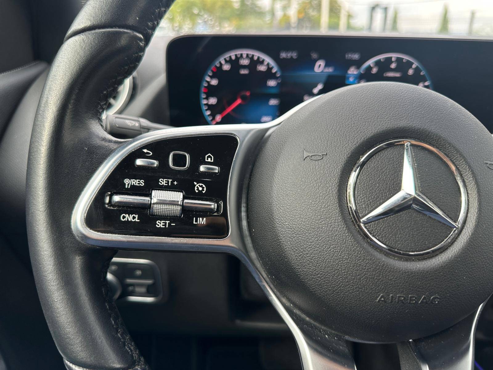 Image Mercedes-Benz CLASSE B 180 Progressive Line Edition  Classe B 180 7G-DCT Progressive Line Edition 180 Progressive Line Edition