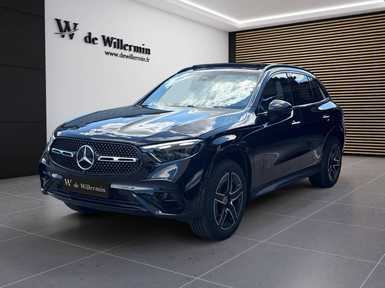 Photo Mercedes-Benz GLC SUV GLC 300 e  Hybrid EQ 4MATIC AMG Line +  GLC 300 e  Hybrid EQ 4MATIC AMG Line +