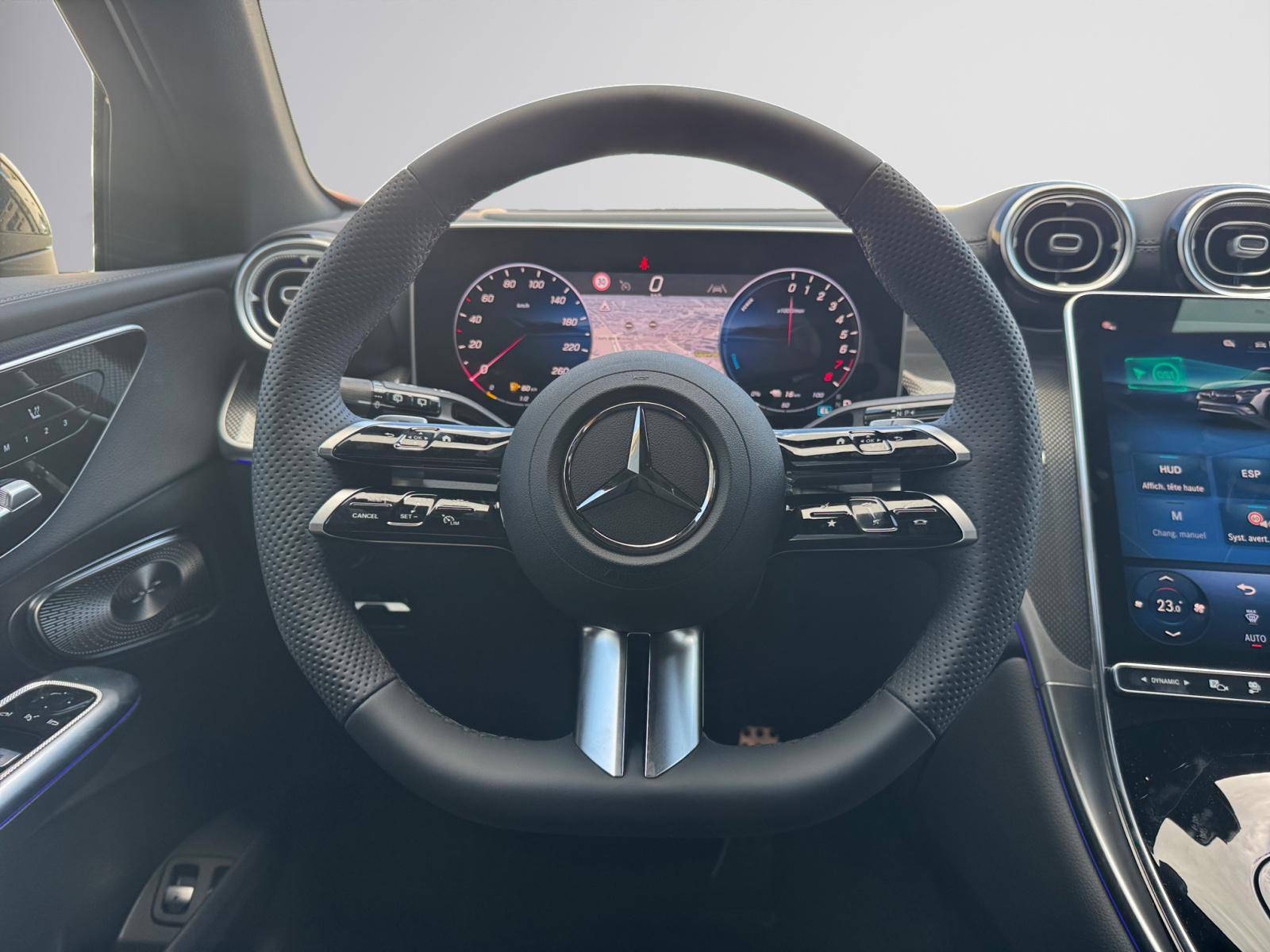 Image Mercedes-Benz GLC SUV GLC 300 e  Hybrid EQ 4MATIC AMG Line +  GLC 300 e  Hybrid EQ 4MATIC AMG Line + GLC 300 e  Hybrid EQ 4MATIC AMG Line +