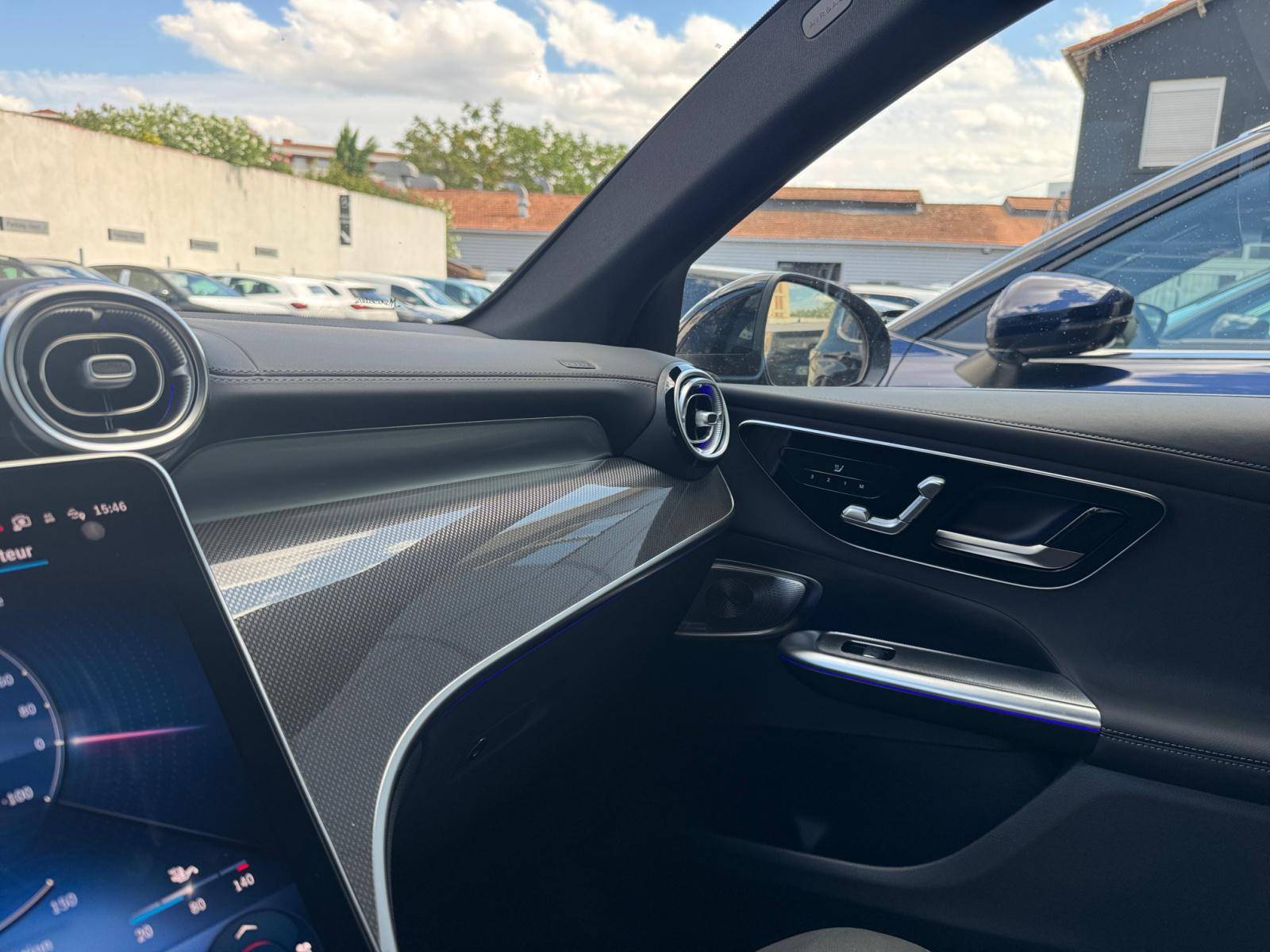 Image Mercedes-Benz GLC SUV GLC 300 e  Hybrid EQ 4MATIC AMG Line +  GLC 300 e  Hybrid EQ 4MATIC AMG Line + GLC 300 e  Hybrid EQ 4MATIC AMG Line +