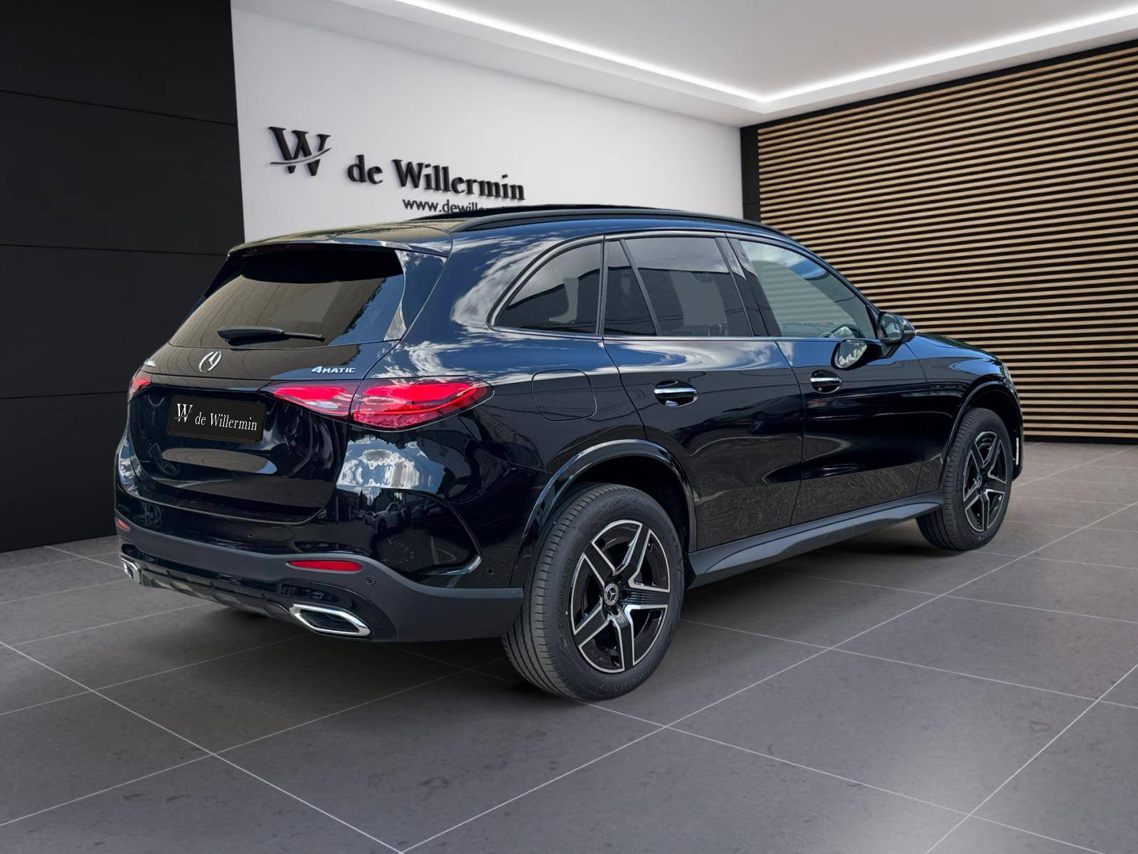Image Mercedes-Benz GLC SUV GLC 300 e  Hybrid EQ 4MATIC AMG Line +  GLC 300 e  Hybrid EQ 4MATIC AMG Line + GLC 300 e  Hybrid EQ 4MATIC AMG Line +