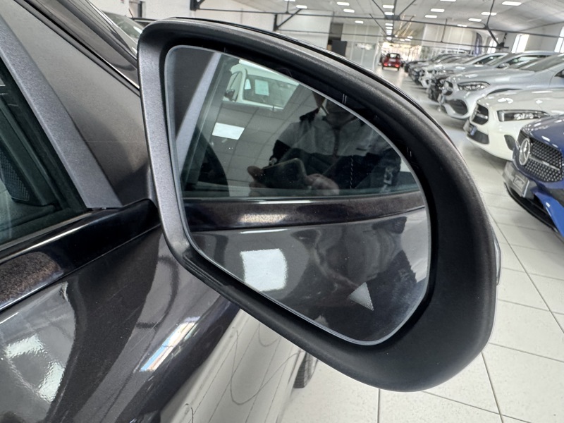 Image Mercedes-Benz CLASSE C BREAK Classe C 300 de Break AMG Line  Classe C 300 de Break AMG Line Classe C 300 de Break AMG Line