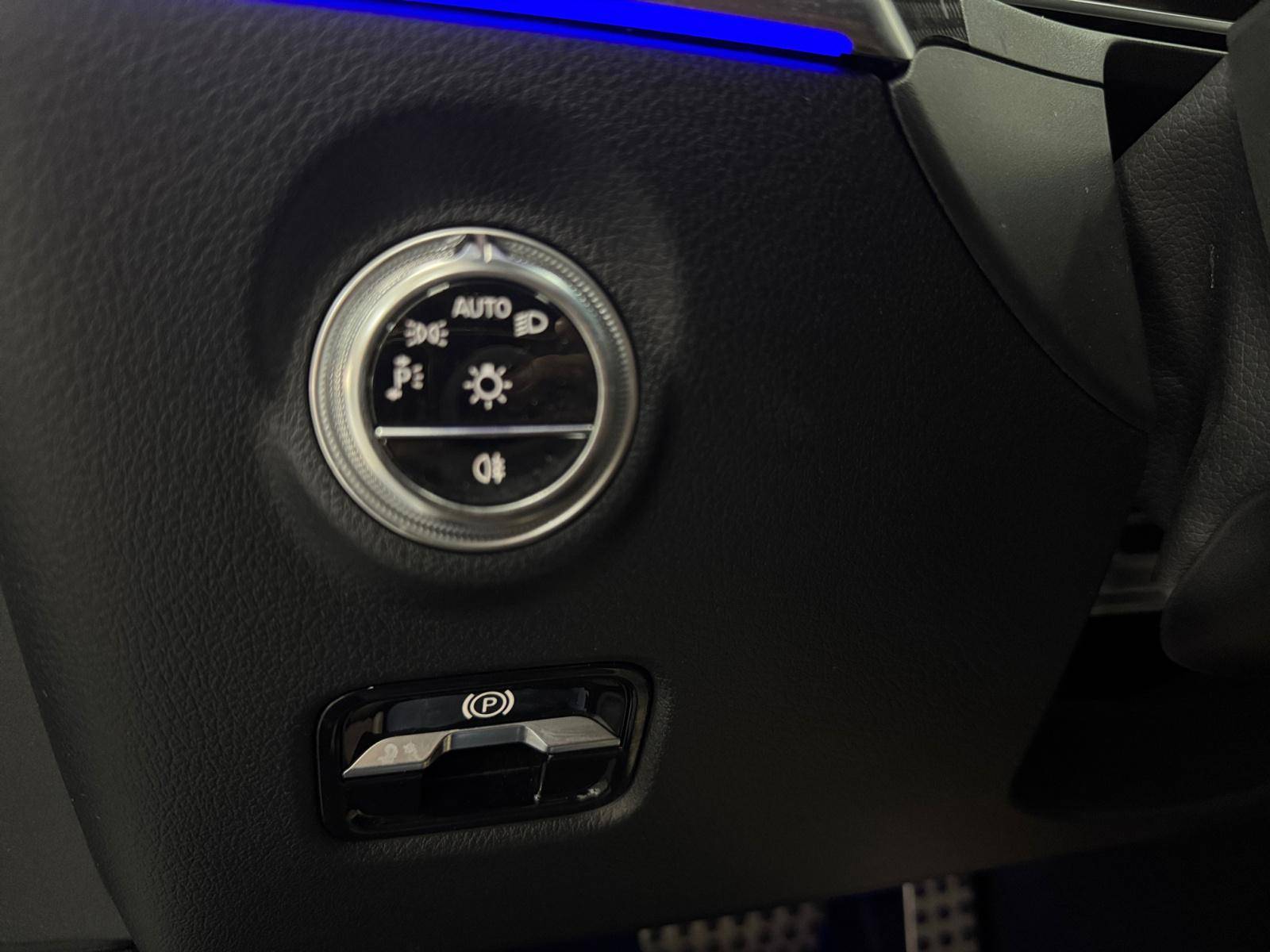 Image Mercedes-Benz CLASSE C BERLINE Mercedes-AMG C 63 S E PERFORMANCE Berline  Classe C AMG 63 S E Performance 9G-Tronic 4Matic+ Mercedes-AMG C 63 S E PERFORMANCE Berline