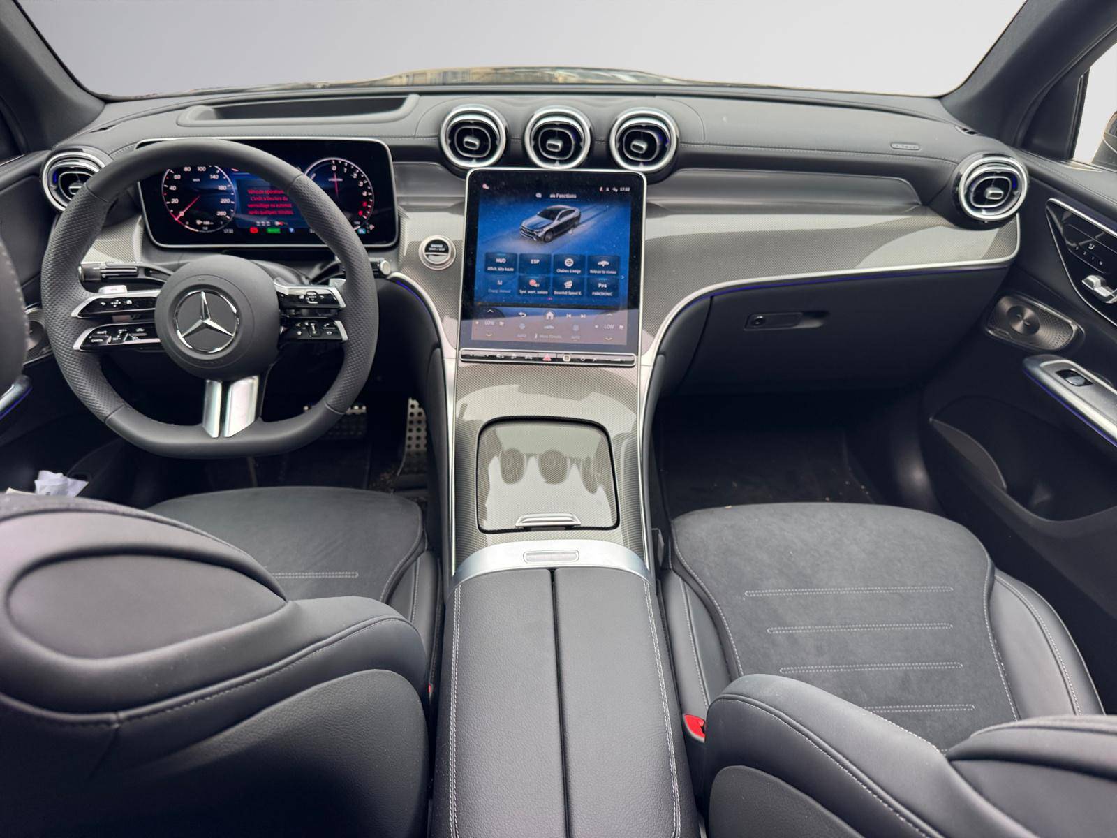 Image Mercedes-Benz GLC COUPÉ GLC 300 de Hybrid EQ 4MATIC Coupé AMG Line  GLC 300 d e Hybrid EQ 4MATIC Coupé AMG Line GLC 300 de Hybrid EQ 4MATIC Coupé AMG Line