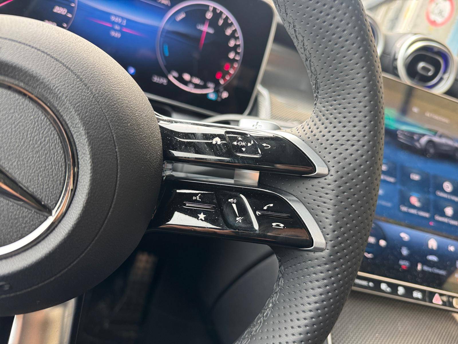 Image Mercedes-Benz GLC COUPÉ GLC 300 de Hybrid EQ 4MATIC Coupé AMG Line  GLC 300 d e Hybrid EQ 4MATIC Coupé AMG Line GLC 300 de Hybrid EQ 4MATIC Coupé AMG Line