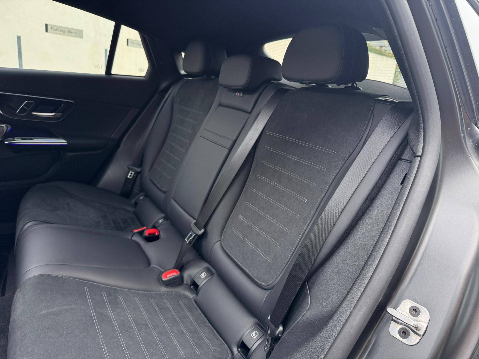 Image Mercedes-Benz GLC COUPÉ GLC 300 de Hybrid EQ 4MATIC Coupé AMG Line  GLC 300 d e Hybrid EQ 4MATIC Coupé AMG Line GLC 300 de Hybrid EQ 4MATIC Coupé AMG Line