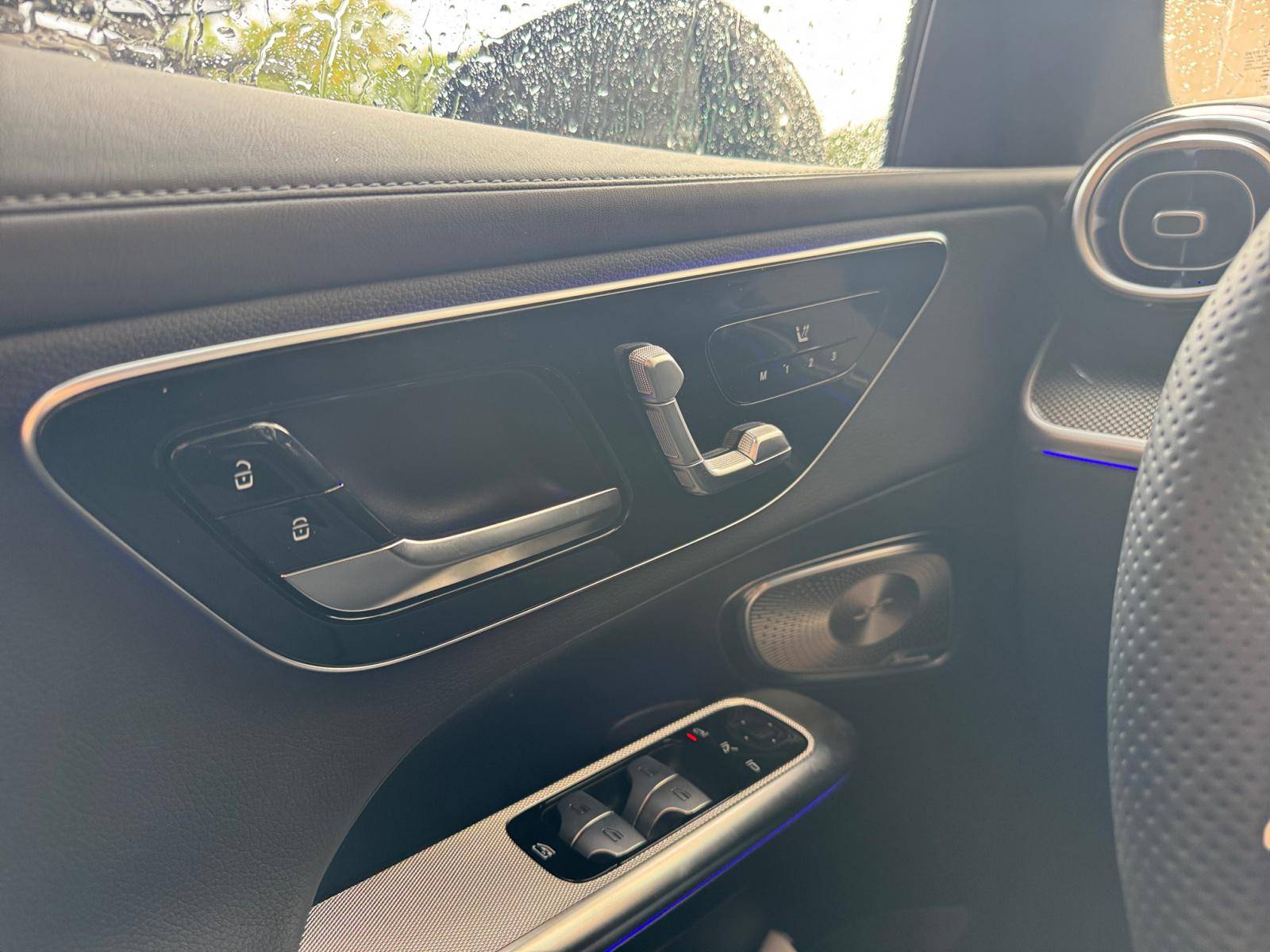 Image Mercedes-Benz GLC COUPÉ GLC 300 de Hybrid EQ 4MATIC Coupé AMG Line  GLC 300 d e Hybrid EQ 4MATIC Coupé AMG Line GLC 300 de Hybrid EQ 4MATIC Coupé AMG Line