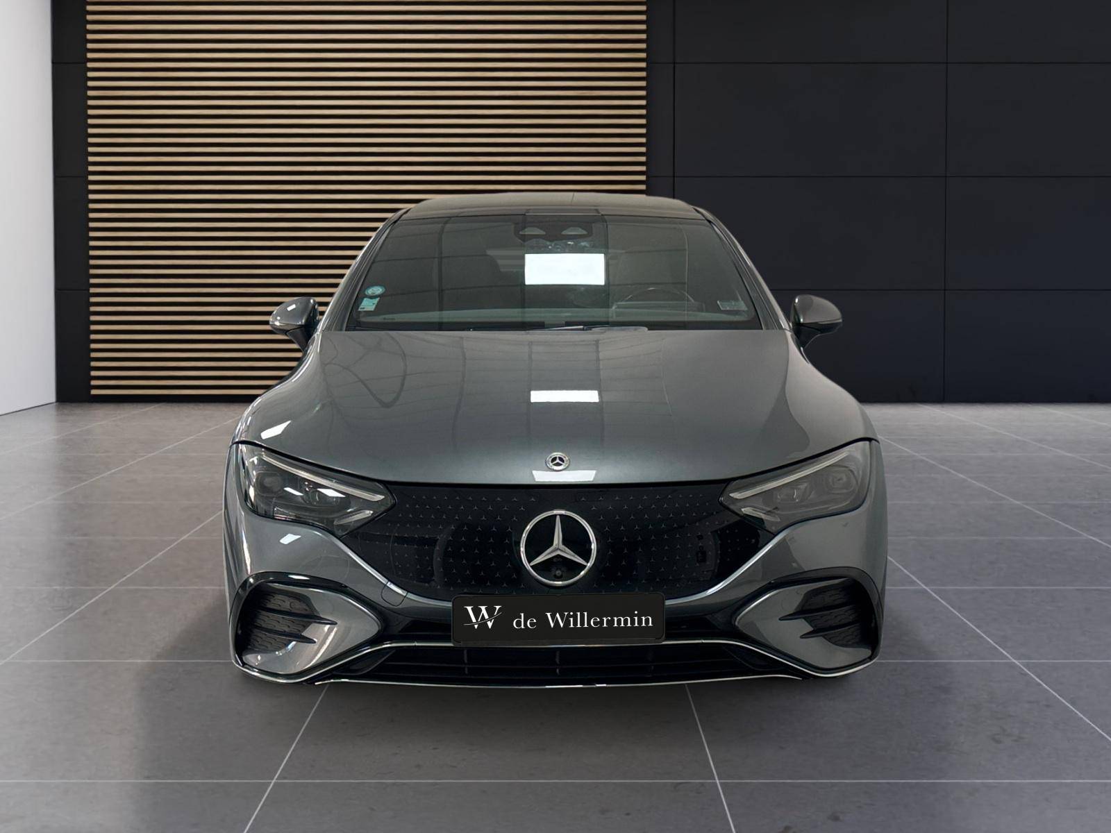 Image Mercedes-Benz EQE BERLINE EQE 350+ AMG Line  EQE SUV 350+ AMG Line EQE 350+ AMG Line