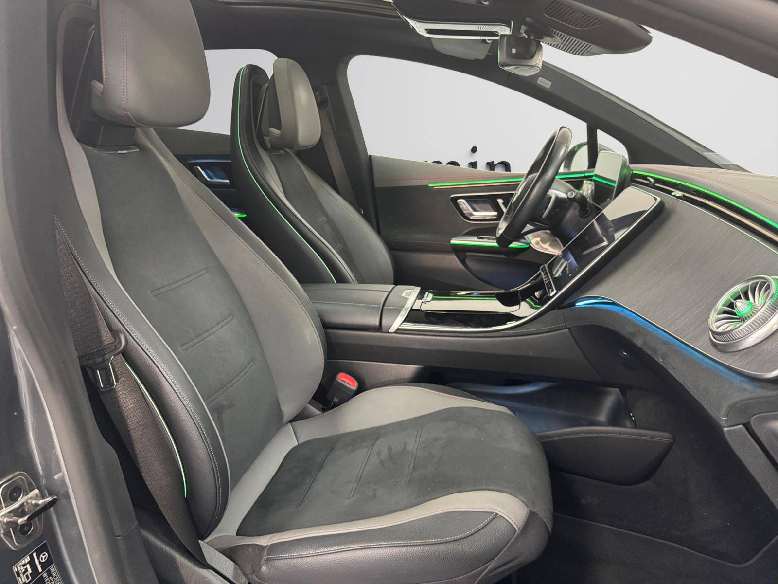 Image Mercedes-Benz EQE BERLINE EQE 350+ AMG Line  EQE SUV 350+ AMG Line EQE 350+ AMG Line