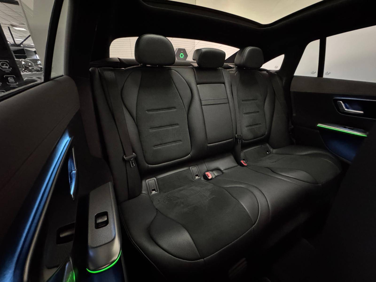 Image Mercedes-Benz EQE BERLINE EQE 350+ AMG Line  EQE SUV 350+ AMG Line EQE 350+ AMG Line