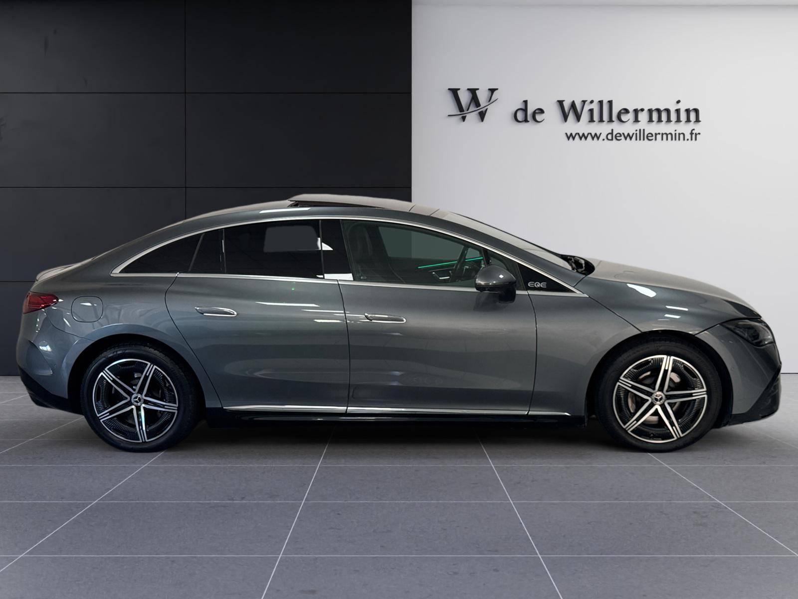 Image Mercedes-Benz EQE BERLINE EQE 350+ AMG Line  EQE SUV 350+ AMG Line EQE 350+ AMG Line