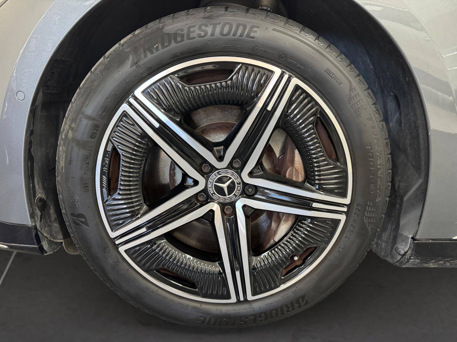 Image Mercedes-Benz EQE BERLINE EQE 350+ AMG Line  EQE SUV 350+ AMG Line EQE 350+ AMG Line