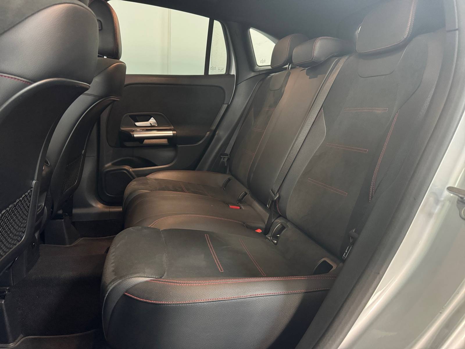 Image Mercedes-Benz GLA 200 d AMG Line  GLA 200D 8G-DCT AMG LINE 200 d AMG Line