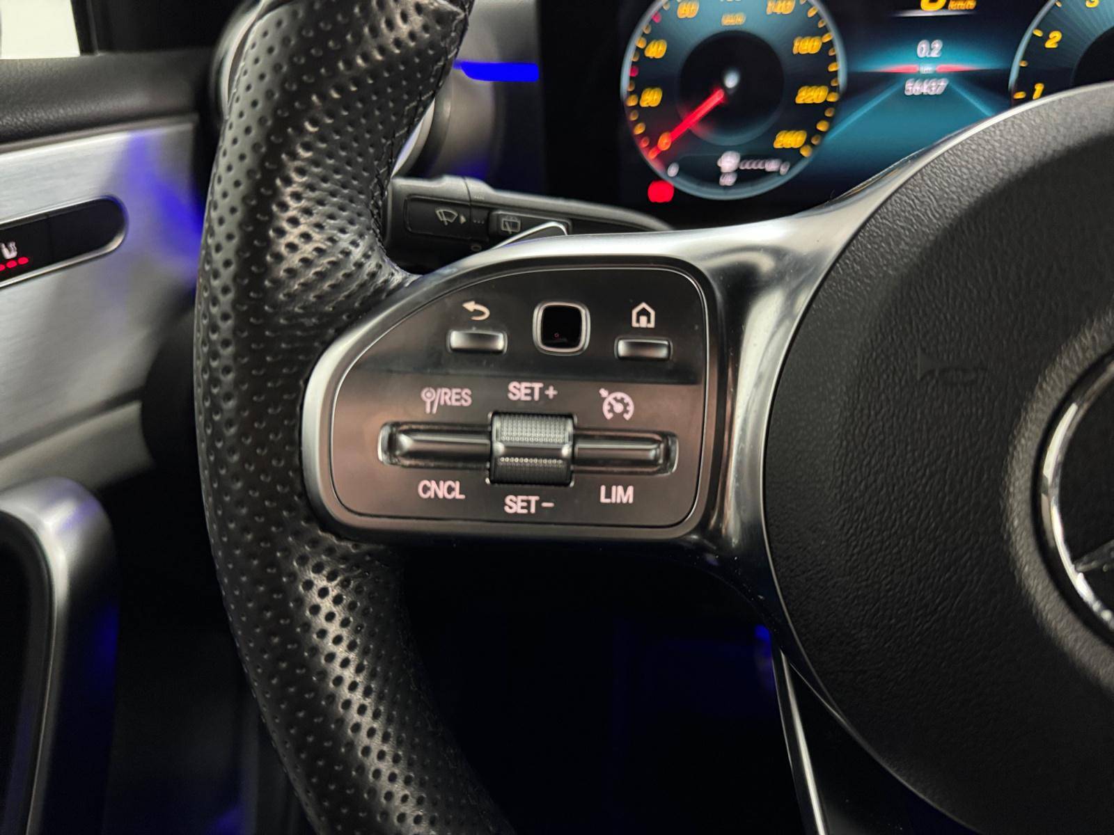 Image Mercedes-Benz CLASSE A 180 AMG Line  Classe A 180 7G-DCT AMG Line 180 AMG Line