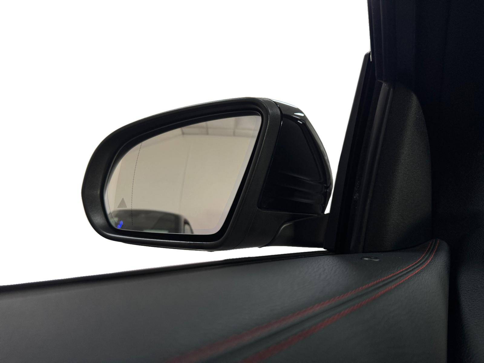 Image Mercedes-Benz GLA Mercedes-AMG  45 S 4MATIC+  GLA 45 S AMG 8G-DCT Speedshift AMG 4Matic+ Mercedes-AMG  45 S 4MATIC+