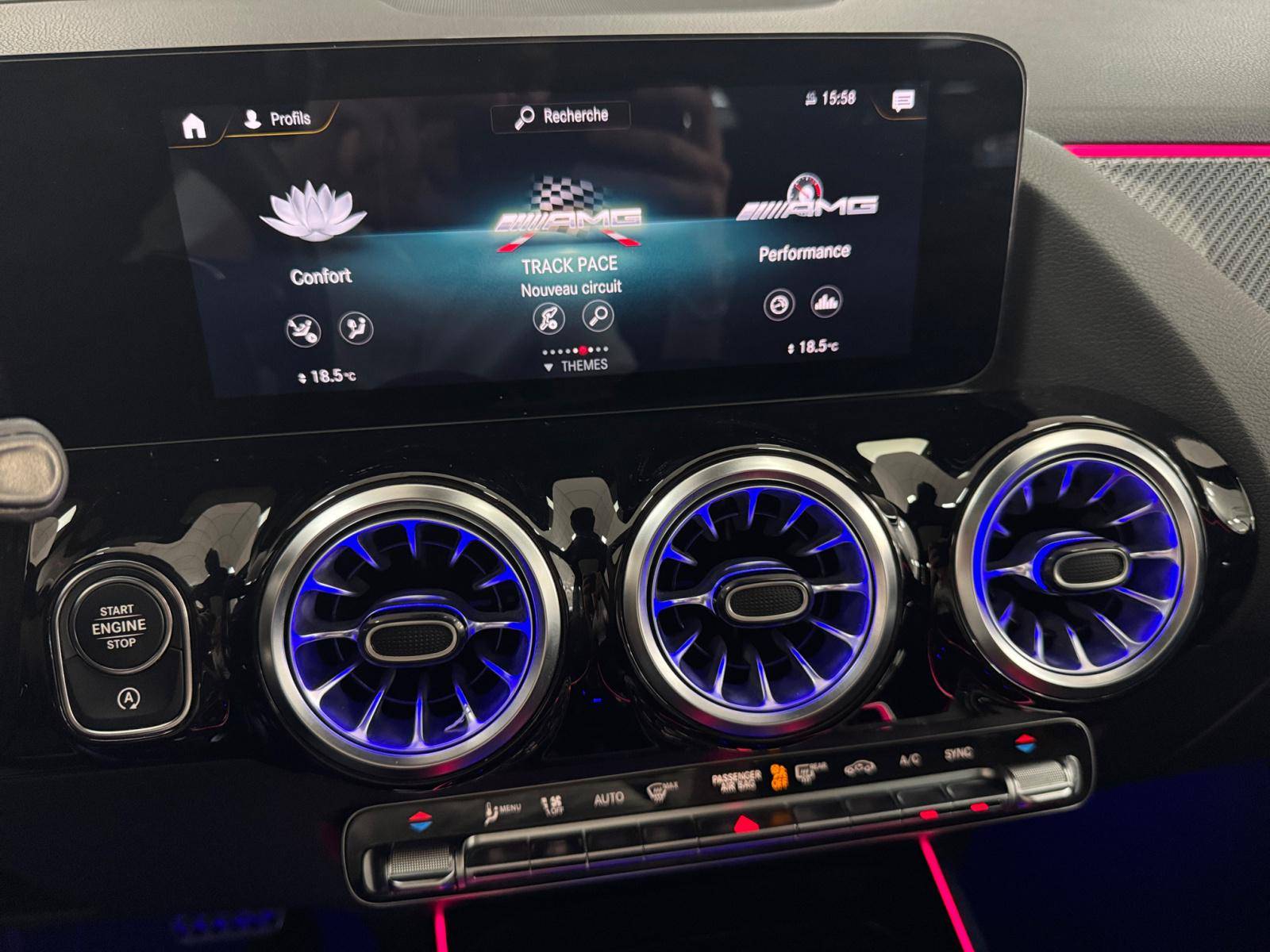 Image Mercedes-Benz GLA Mercedes-AMG  45 S 4MATIC+  GLA 45 S AMG 8G-DCT Speedshift AMG 4Matic+ Mercedes-AMG  45 S 4MATIC+