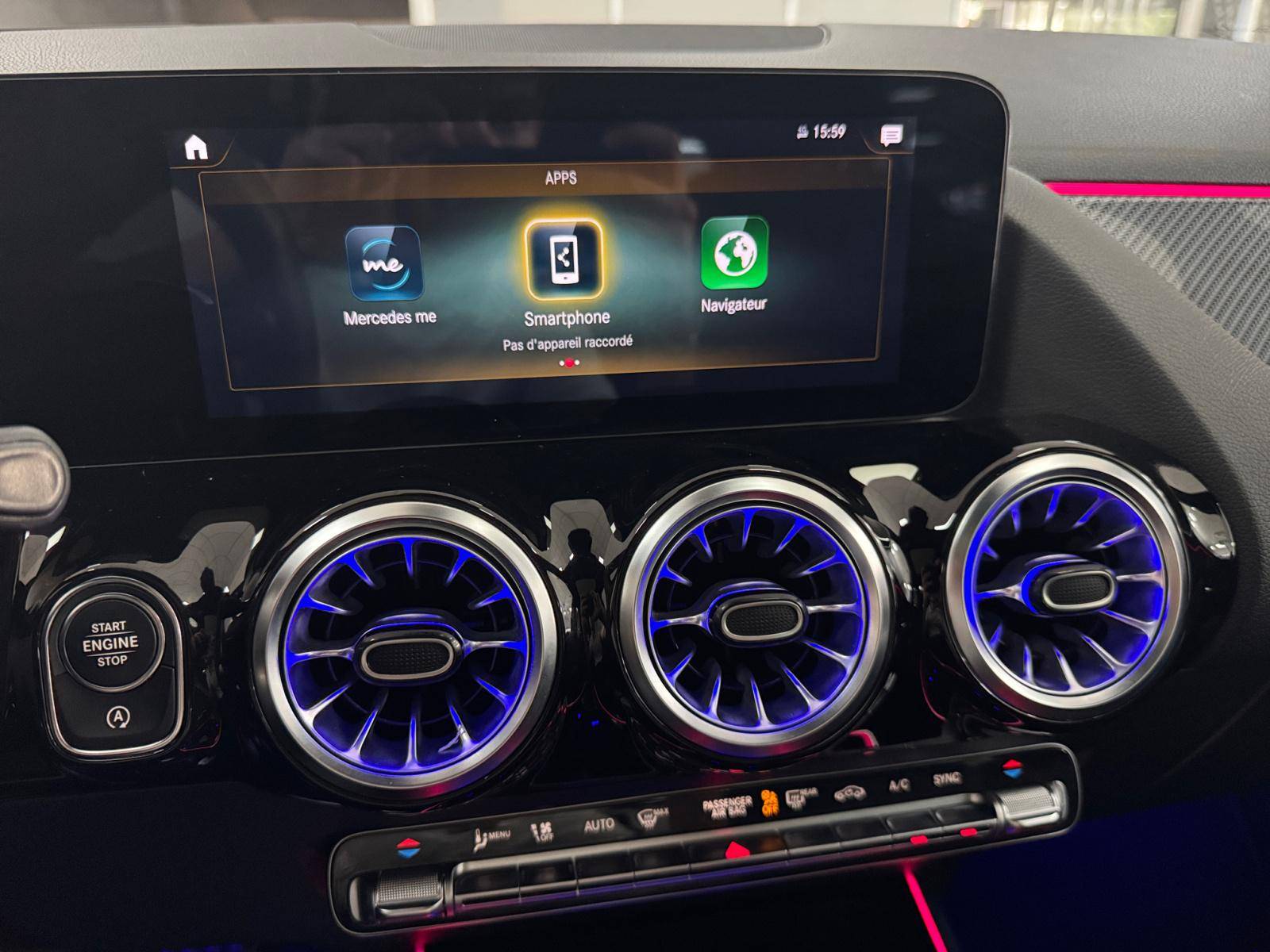 Image Mercedes-Benz GLA Mercedes-AMG  45 S 4MATIC+  GLA 45 S AMG 8G-DCT Speedshift AMG 4Matic+ Mercedes-AMG  45 S 4MATIC+