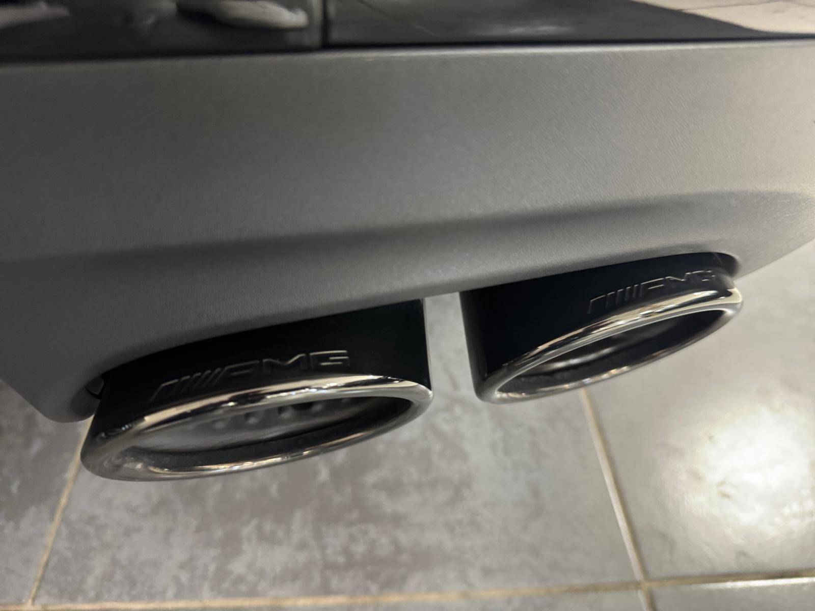 Image Mercedes-Benz GLA Mercedes-AMG  45 S 4MATIC+  GLA 45 S AMG 8G-DCT Speedshift AMG 4Matic+ Mercedes-AMG  45 S 4MATIC+