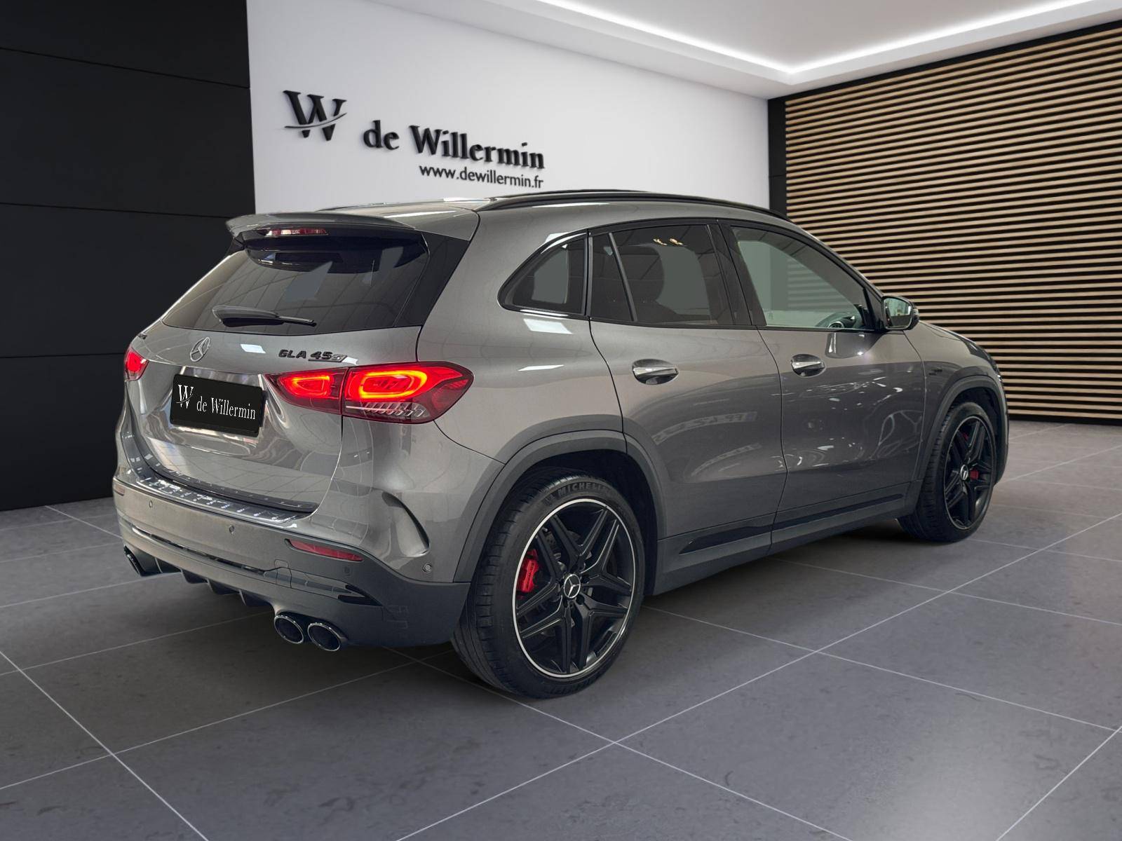 Image Mercedes-Benz GLA Mercedes-AMG  45 S 4MATIC+  GLA 45 S AMG 8G-DCT Speedshift AMG 4Matic+ Mercedes-AMG  45 S 4MATIC+