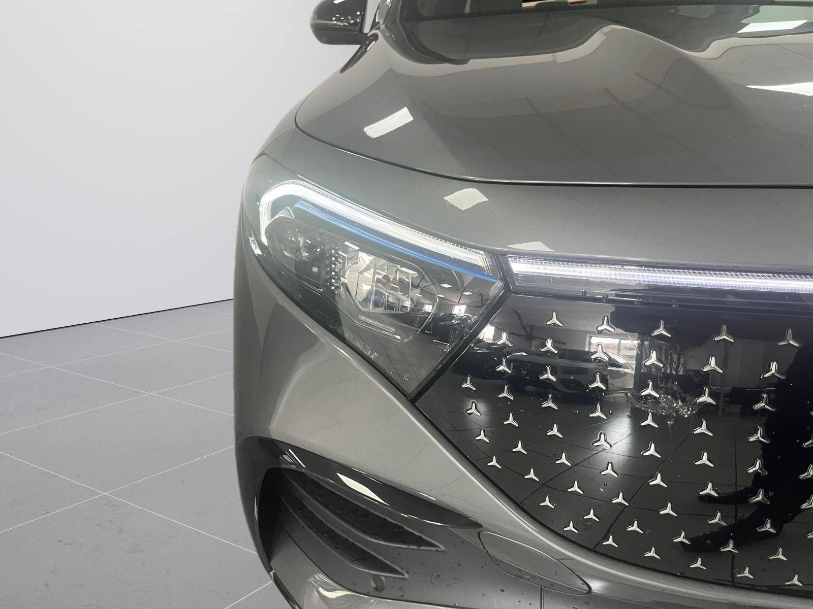 Image Mercedes-Benz EQB 250+ AMG Line  EQB 250+ AMG Line 250+ AMG Line