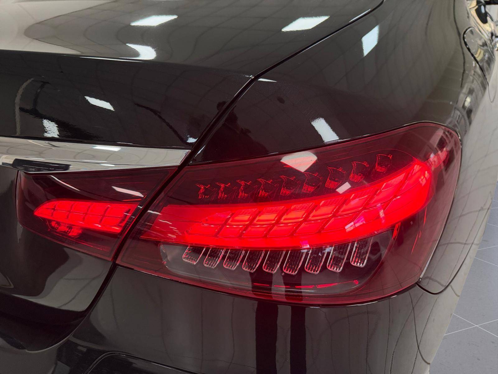 Image Mercedes-Benz CLASSE E BERLINE Classe E 300 de AMG Line Berline  Classe E 300 de 9G-Tronic AMG Line Classe E 300 de AMG Line Berline