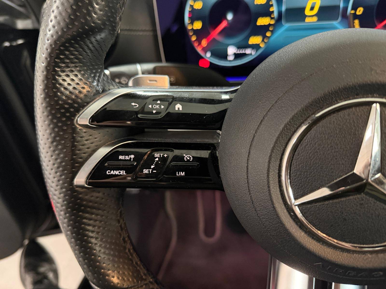 Image Mercedes-Benz CLASSE E BERLINE Classe E 300 de AMG Line Berline  Classe E 300 de 9G-Tronic AMG Line Classe E 300 de AMG Line Berline