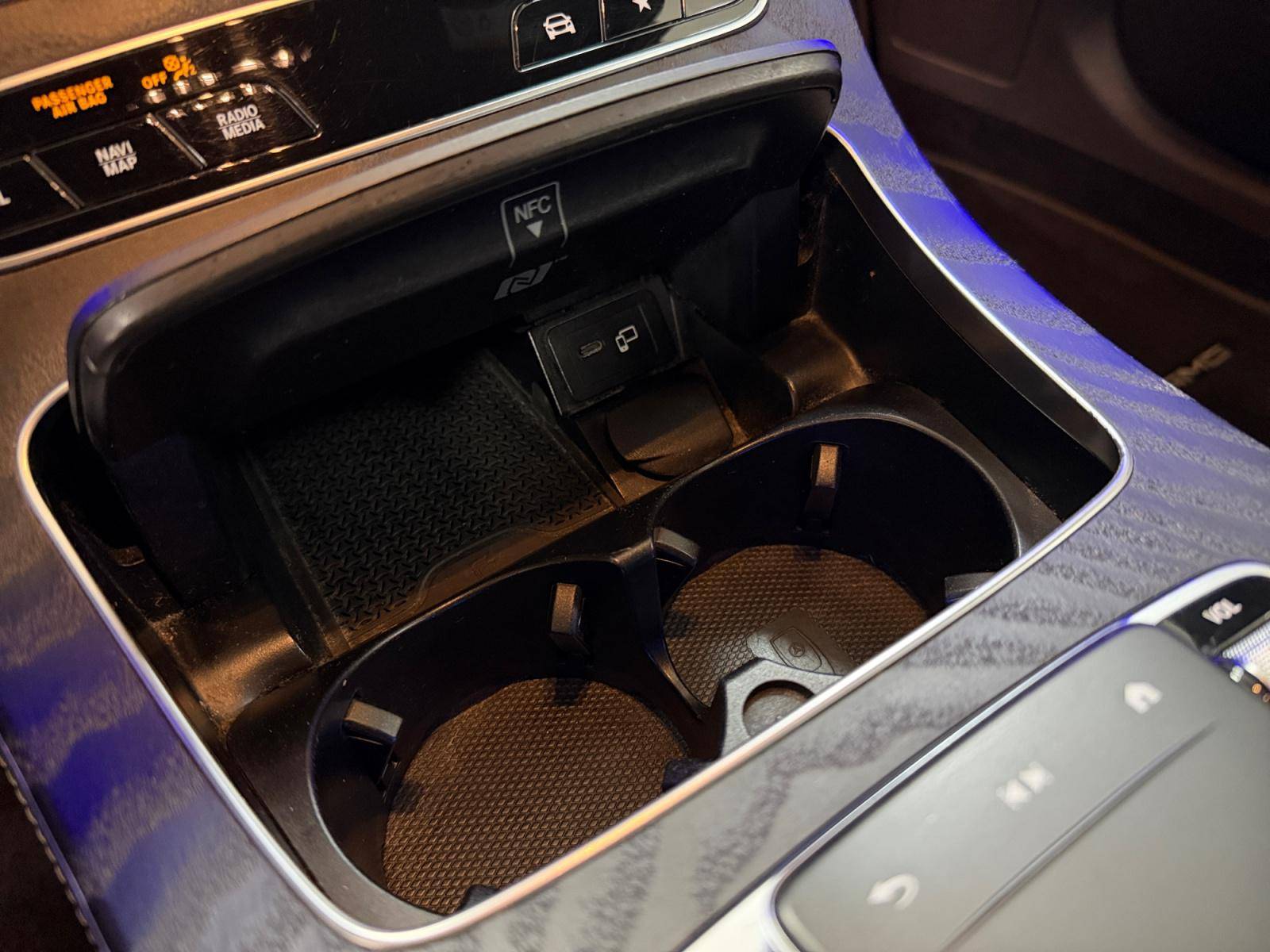 Image Mercedes-Benz CLASSE E BERLINE Classe E 300 de AMG Line Berline  Classe E 300 de 9G-Tronic AMG Line Classe E 300 de AMG Line Berline