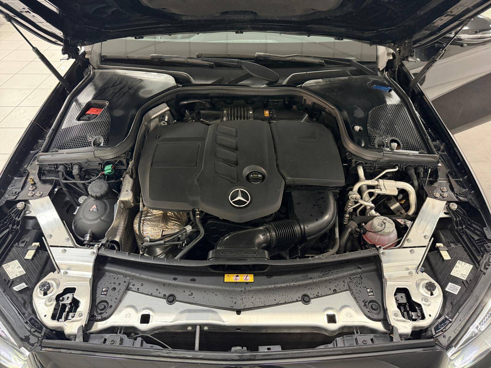 Image Mercedes-Benz CLASSE E BERLINE Classe E 300 de AMG Line Berline  Classe E 300 de 9G-Tronic AMG Line Classe E 300 de AMG Line Berline