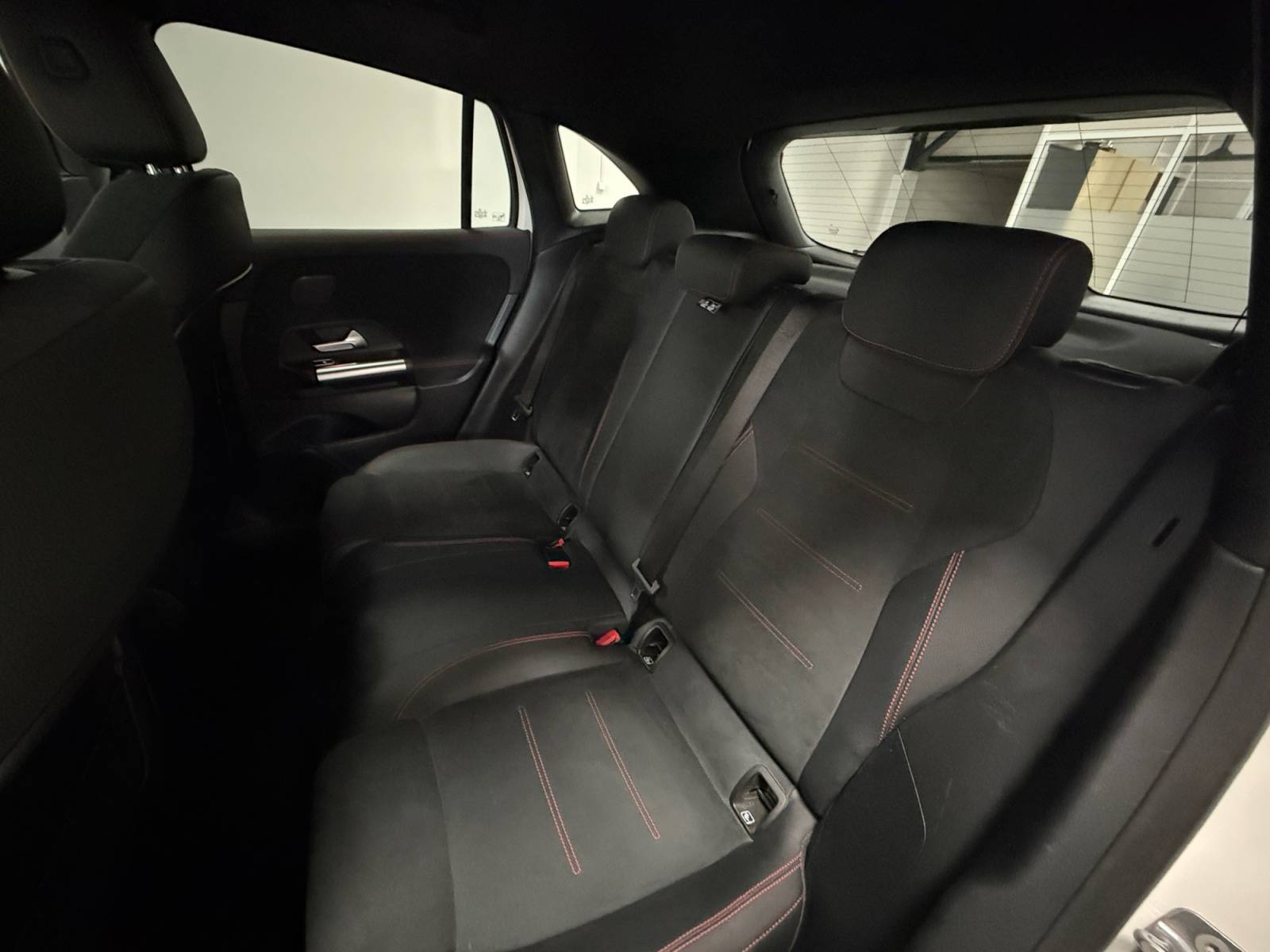 Image Mercedes-Benz GLA 250 e AMG Line  GLA 250 e 8G-DCT AMG Line 250 e AMG Line