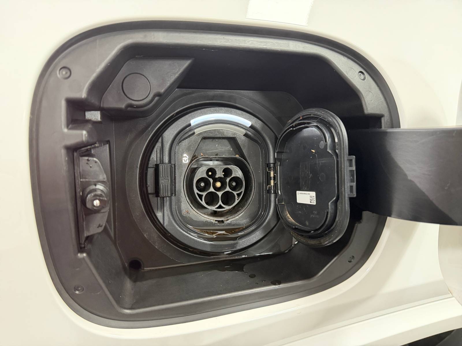 Image Mercedes-Benz GLA 250 e AMG Line  GLA 250 e 8G-DCT AMG Line 250 e AMG Line