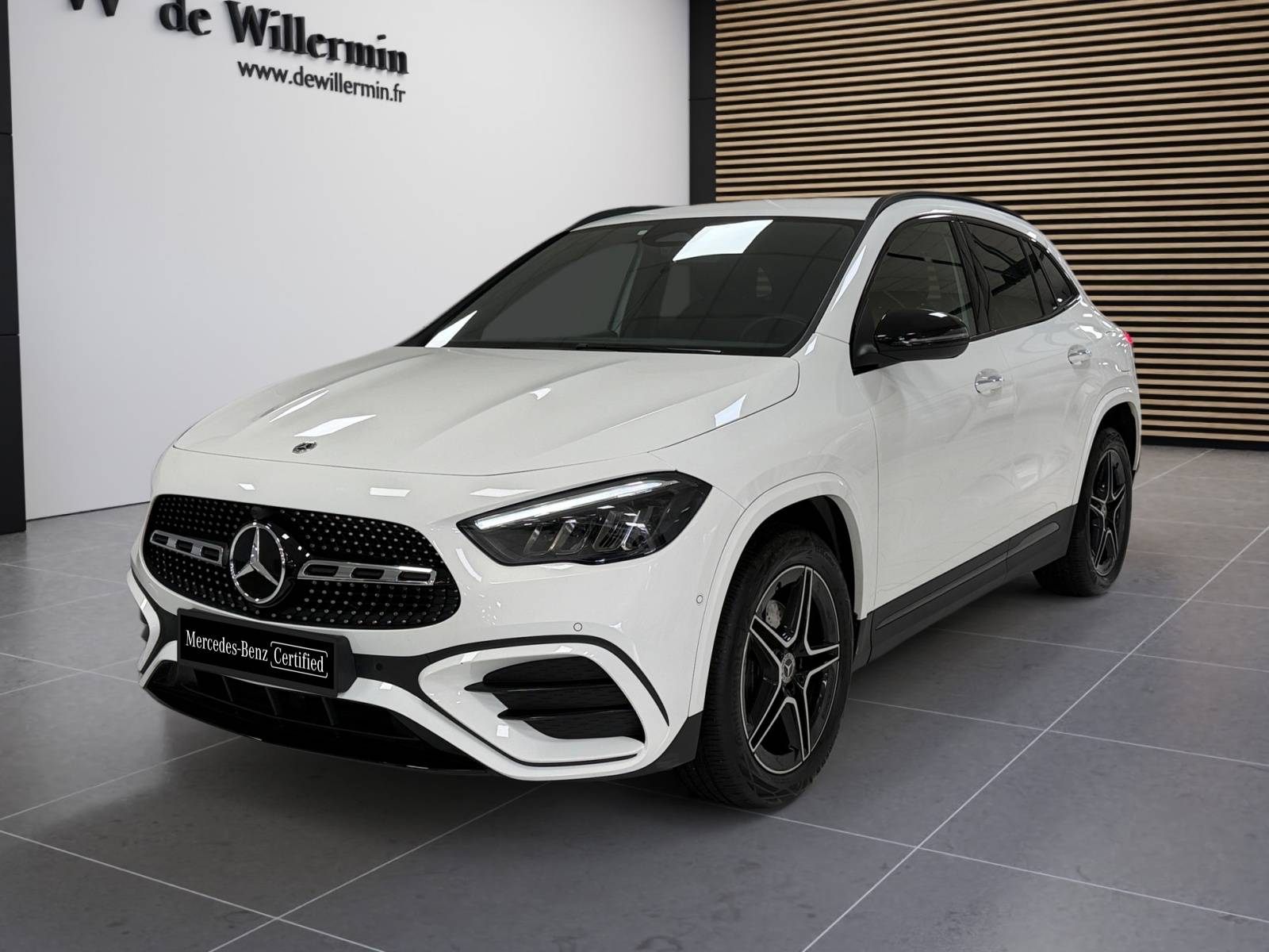 Image Mercedes-Benz GLA 250 e AMG Line  GLA 250 e 8G-DCT AMG Line 250 e AMG Line