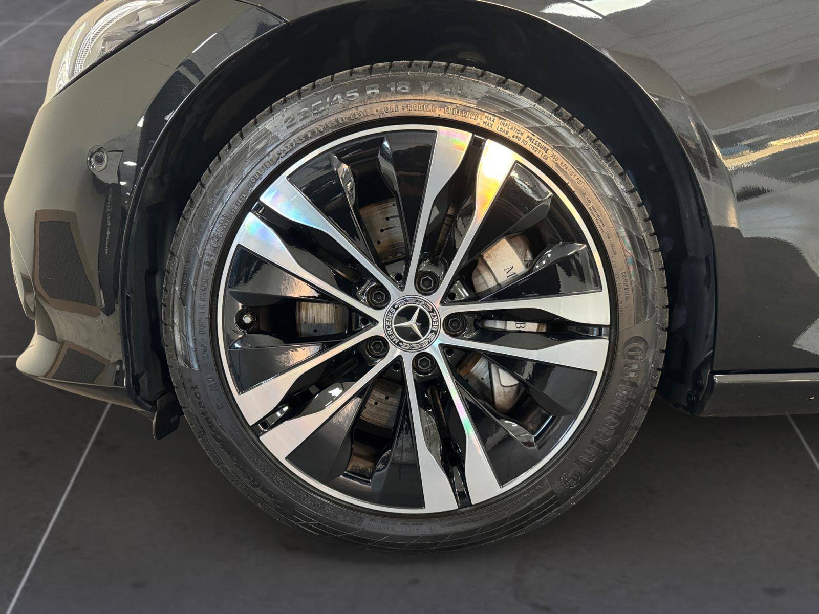 Image Mercedes-Benz CLASSE C BREAK Classe C 300 e Hybrid EQ Break Avantgarde Line  Classe C Break 300 e 9G-Tronic Avantgarde Line Classe C 300 e Hybrid EQ Break Avantgarde Line