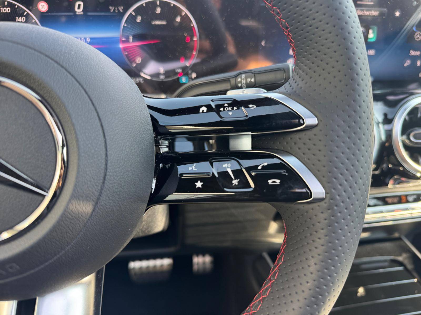 Image Mercedes-Benz GLA 200 d AMG Line  GLA 200 d AMG Line 200 d AMG Line