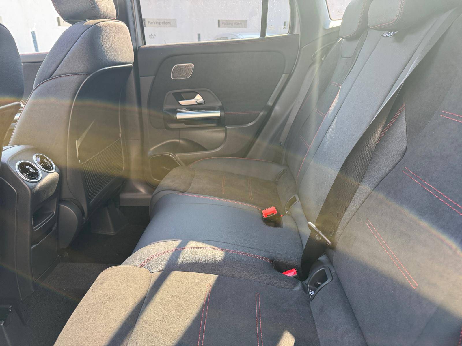 Image Mercedes-Benz GLA 200 d AMG Line  GLA 200 d AMG Line 200 d AMG Line