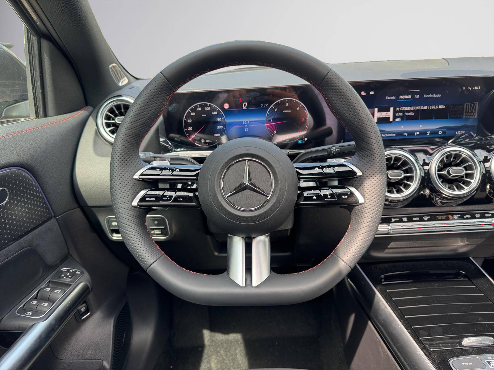 Image Mercedes-Benz GLA 200 d AMG Line  GLA 200 d AMG Line 200 d AMG Line