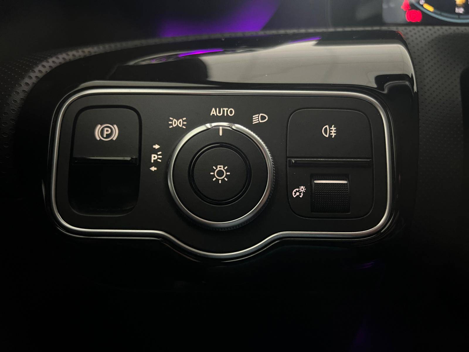 Image Mercedes-Benz CLASSE A 250 e AMG Line  Classe A 250 e 8G-DCT AMG Line 250 e AMG Line