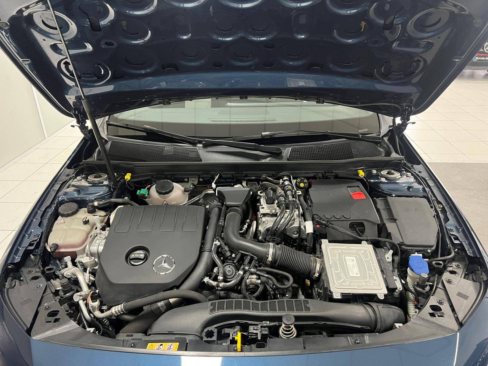 Image Mercedes-Benz CLASSE A 250 e AMG Line  Classe A 250 e 8G-DCT AMG Line 250 e AMG Line