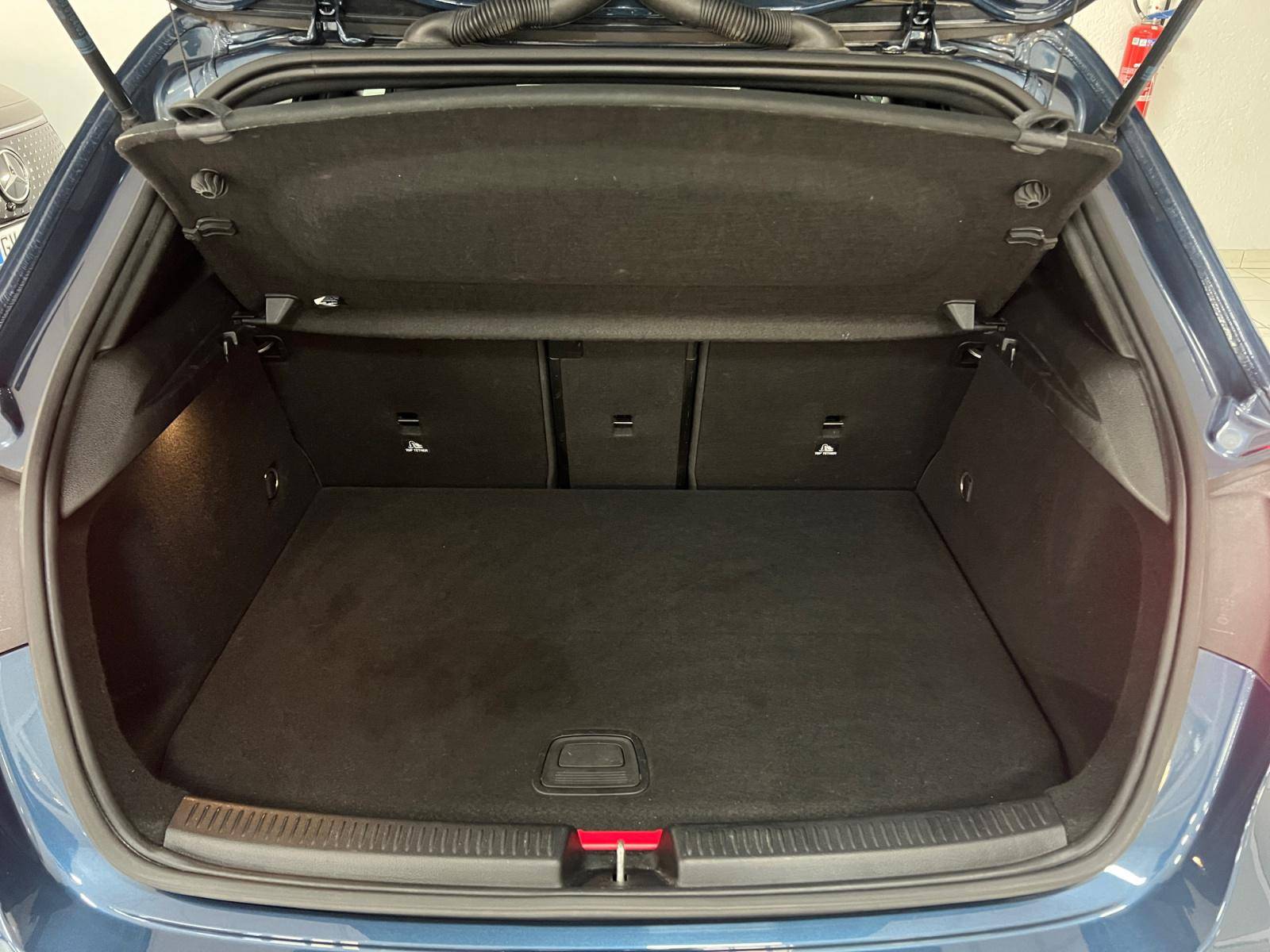 Image Mercedes-Benz CLASSE A 250 e AMG Line  Classe A 250 e 8G-DCT AMG Line 250 e AMG Line