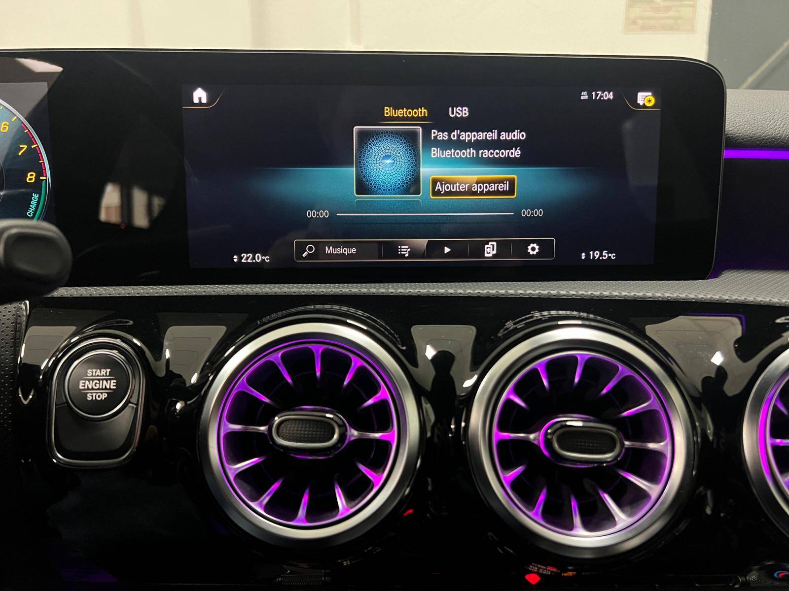 Image Mercedes-Benz CLASSE A 250 e AMG Line  Classe A 250 e 8G-DCT AMG Line 250 e AMG Line