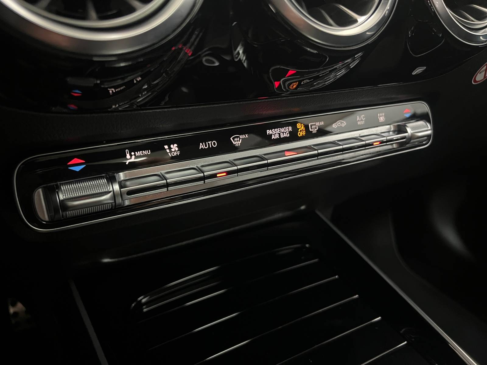 Image Mercedes-Benz CLASSE B 250 e Hybrid EQ AMG Line  Classe B 250 e Hybrid EQ AMG Line 250 e Hybrid EQ AMG Line