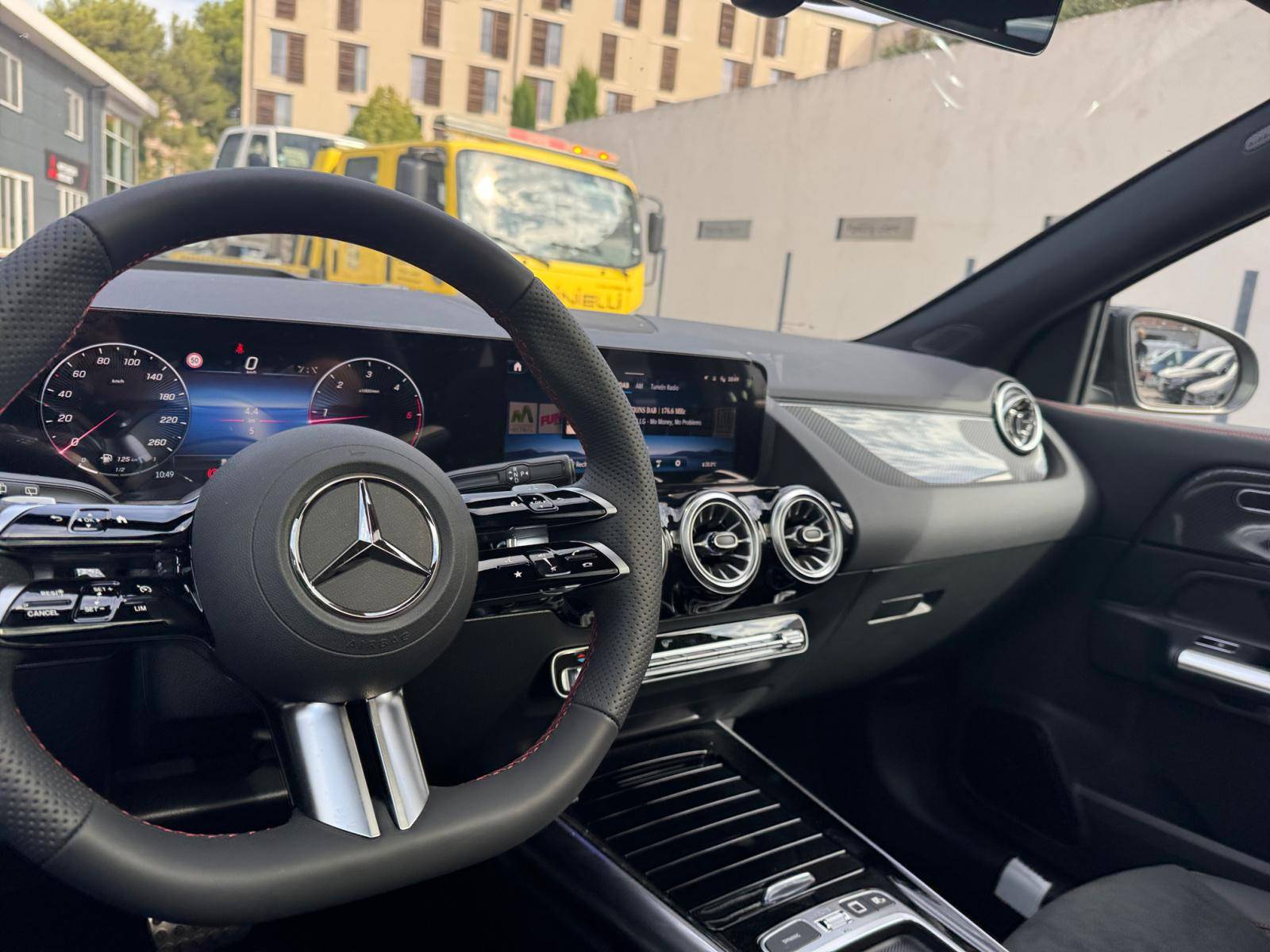 Image Mercedes-Benz GLA 200 d AMG Line  GLA 200 d AMG Line 200 d AMG Line